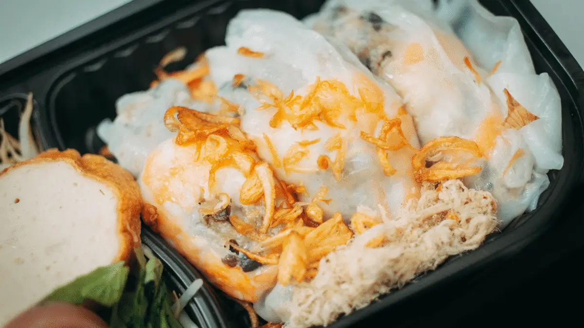 Muon Nghe - Top 10 side quests for your second trip to HCMC - Food to try - Banh cuon